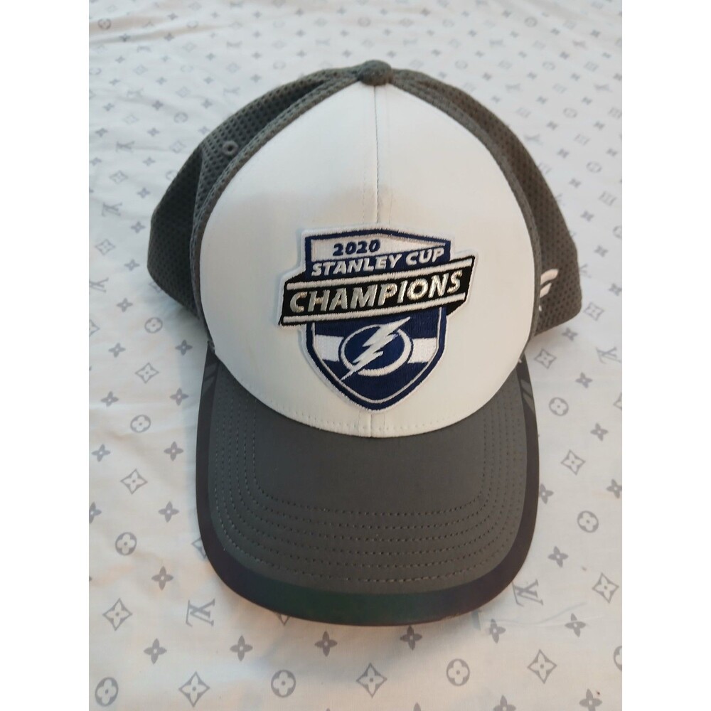 Tampa Bay Lightning Hat Cap 2020 Stanley Cup Champions Fanatics Pro Snapback NHL